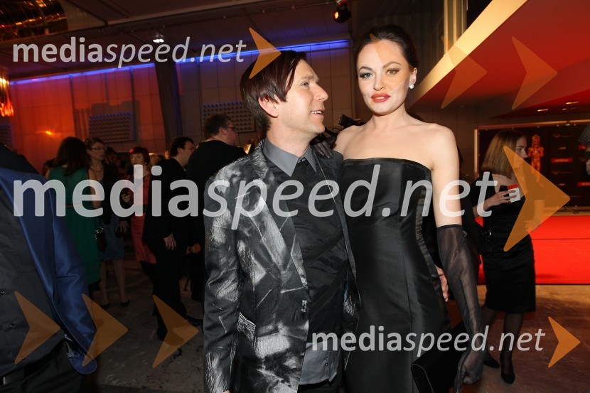 Borut Šulin in Iryna Osypenko, manekenkaViktorji 2011, rdeča preproga in VIP dogajanje