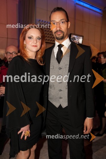 Tanja Rosandič in Seku Mady Conde, TV voditeljViktorji 2011, rdeča preproga in VIP dogajanje