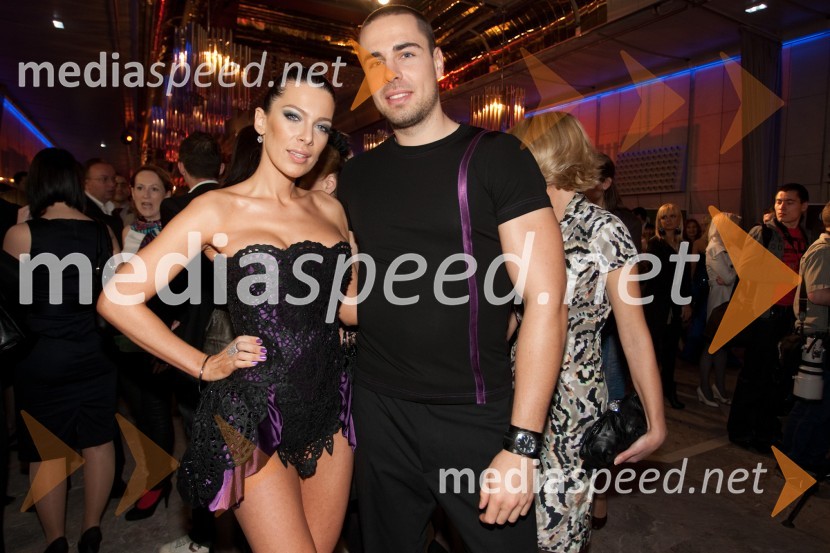 Iris Mulej, Miss Slovenije 2006 in Črt Slavec, fotografViktorji 2011, rdeča preproga in VIP dogajanje