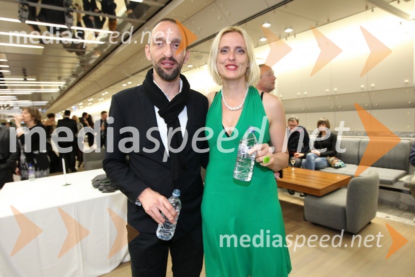 Uroš Goričan, kreativni strateg Saatchi&Saatchi in Irena Pavčič, direktorica PR oddelka PublicisViktorji 2011, rdeča preproga in VIP dogajanje