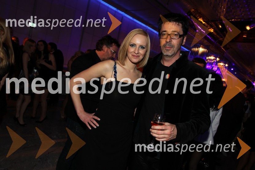 Anja Križnik Tomažin, voditeljica in Franci Kek, politikViktorji 2011, rdeča preproga in VIP dogajanje