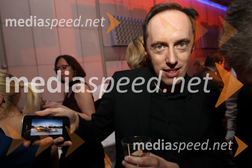 Tomaž BorsanViktorji 2011, rdeča preproga in VIP dogajanje