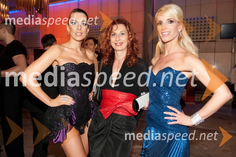	Iris Mulej, Miss Slovenije 2006, ... in Janja Zupan, Miss Slovenije 1994Viktorji 2011, rdeča preproga in VIP dogajanje