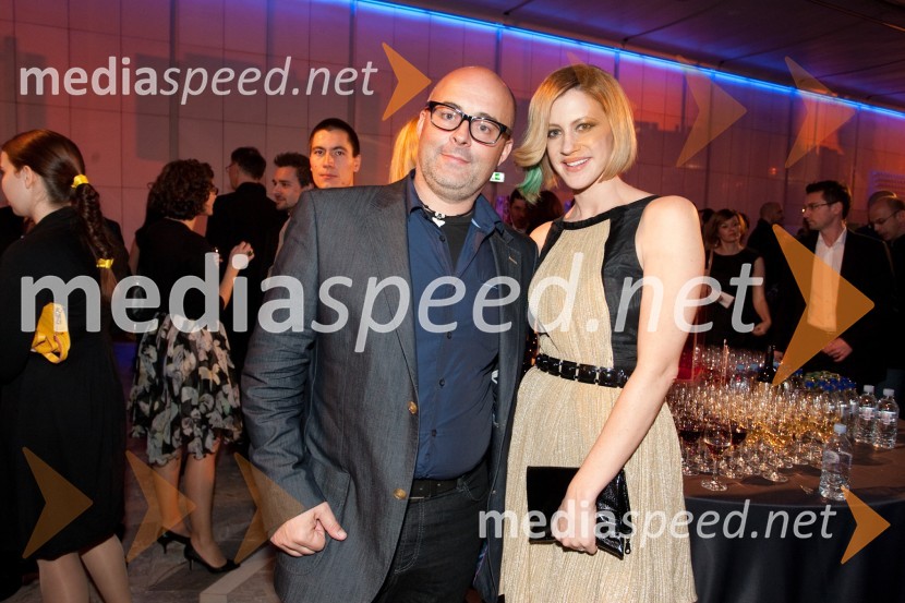 Tomaž Čop, gverilec Birko in Hannah Mancini, pevkaViktorji 2011, rdeča preproga in VIP dogajanje