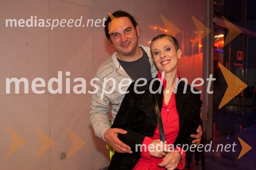 Gašper Tič, igralec in soproga Nataša Tič Ralijan, igralkaViktorji 2011, rdeča preproga in VIP dogajanje