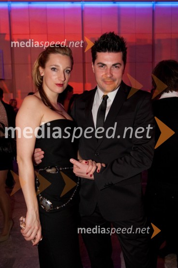 Špela Vovk in Denis SarkičViktorji 2011, rdeča preproga in VIP dogajanje