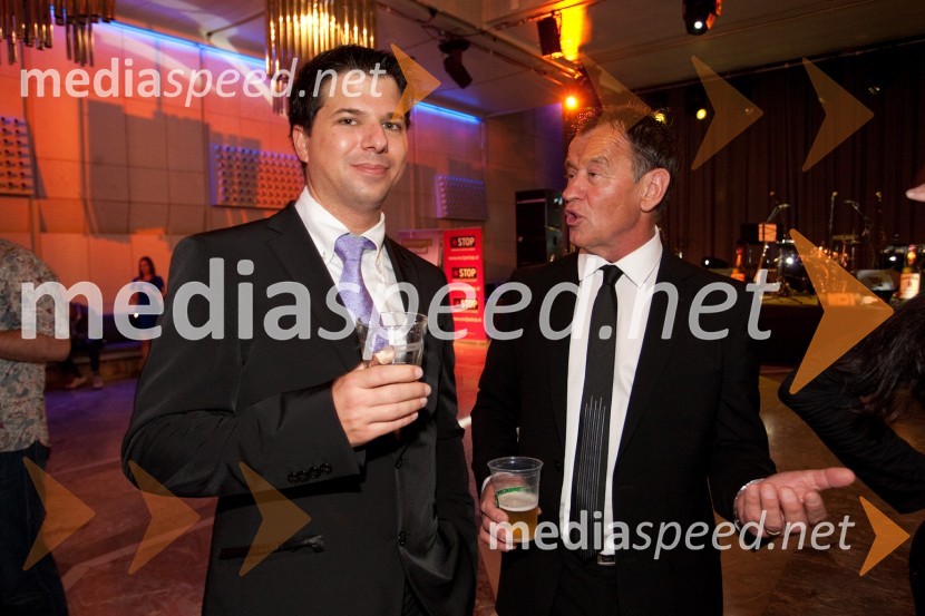 Igor Klun, namestnik direktorja Skupina Krater – Krater Media in Tine GuzejViktorji 2011, rdeča preproga in VIP dogajanje