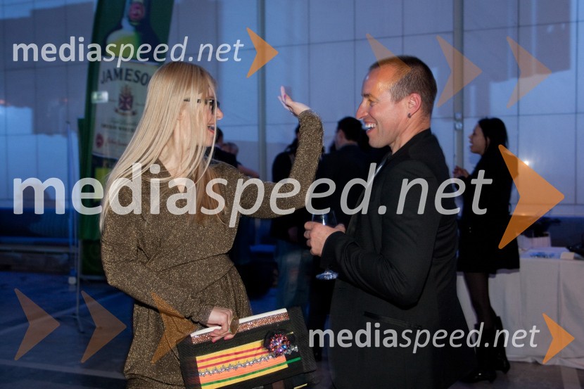 Natalija Pihler, profesorica nemščine in Srečko Blas-Daphne, član skupine SestreViktorji 2011, rdeča preproga in VIP dogajanje