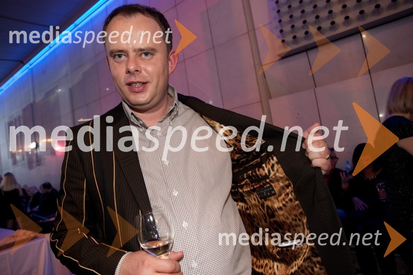 Robert Titan, krojaštvo TitanViktorji 2011, rdeča preproga in VIP dogajanje