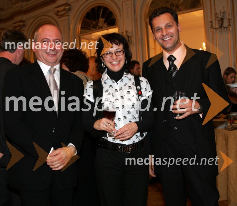Janez Pipan, direktor Ljubljanske drame, Lara Jankovič, igralka in Danilo Rošker, direktor SNG MariborBorštnikov prstan 2006, podelitev