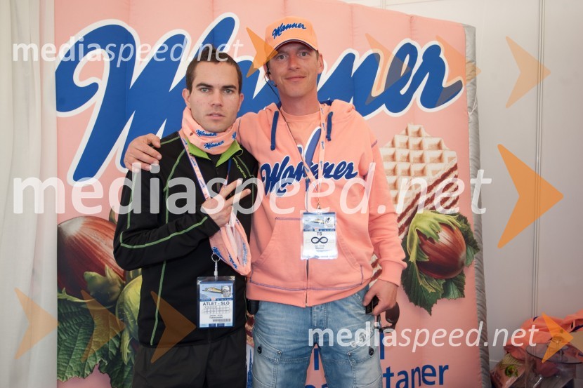 Jernej Damjan, smučarski skakalec in Tomaž ZajcPlanica 2012, finale v smučarskih poletih, ekipna tekma