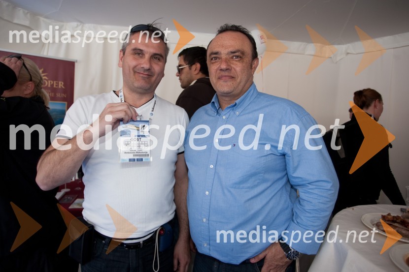 Ljupčo Janevski, Veleposlaništvo Makedonije in Igor Popov, veleposlanik Makedonije v SlovenijiPlanica 2012, finale v smučarskih poletih, ekipna tekma