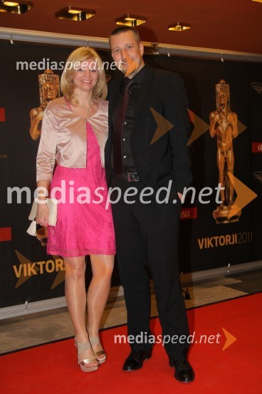 Vesna Hribar Pilgram in Gregor Pilgram, predsednik uprave zavarovalnice GeneraliViktorji 2011, rdeča preproga in VIP dogajanje