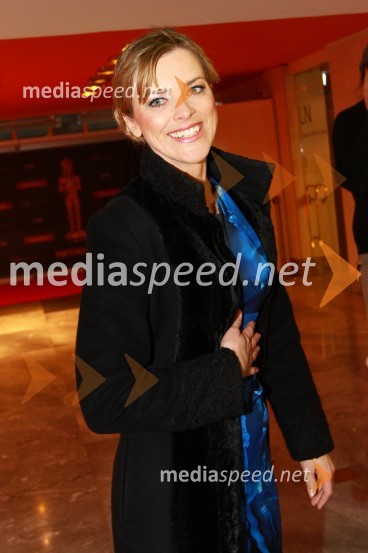 Živa Rogelj, novinarkaViktorji 2011, rdeča preproga in VIP dogajanje