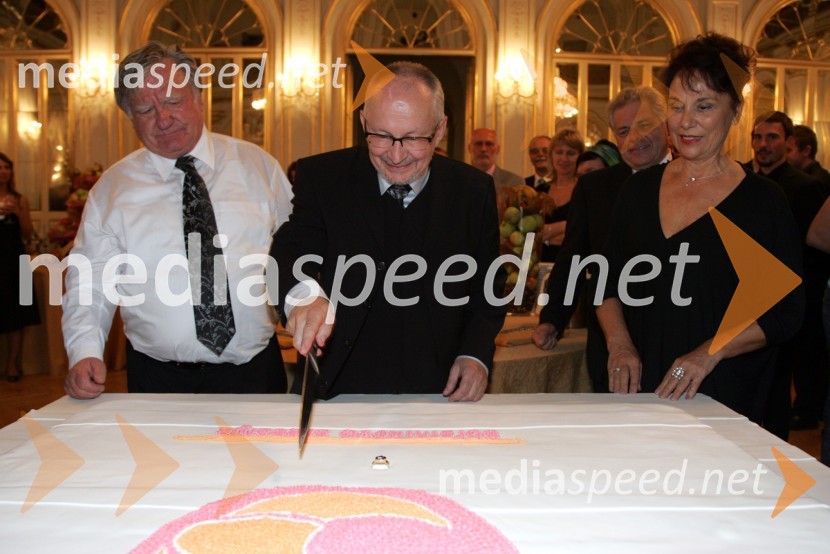 Tone Partljič, predsednik Sveta Borštnikovega srečanja, Peter Ternovšek, igralec - dobitnik Borštnikovega prstana 2006 in Miranda Caharija, igralka - dobitnica Borštnikovega prstana 2005Borštnikov prstan 2006, podelitev