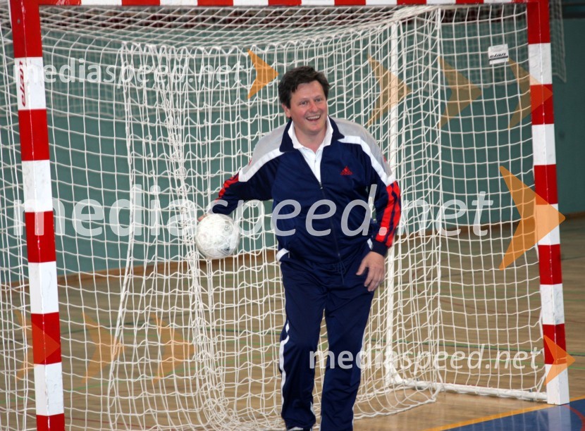 Gregor Pivec, direktor Splošne bolnišnice MariborNogometna tekma -  politiki : gospodarstveniki