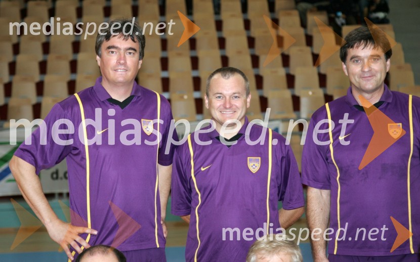 Dr. Milan Zver, minister za šolstvo in šport, Franc Kangler, poslanec SLS in ...Nogometna tekma -  politiki : gospodarstveniki