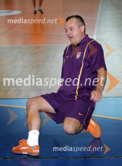 Franc Kangler, poslanec SLSNogometna tekma -  politiki : gospodarstveniki