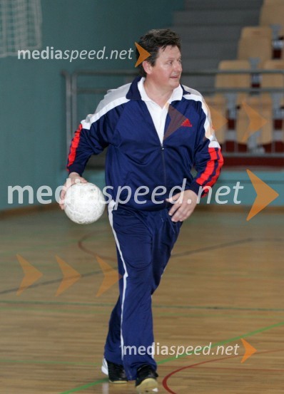 Gregor Pivec, direktor Splošne bolnišnice MariborNogometna tekma -  politiki : gospodarstveniki