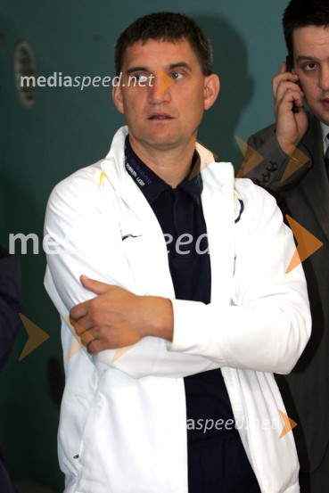 Marijan Pušnik, trener NK MariborNogometna tekma -  politiki : gospodarstveniki