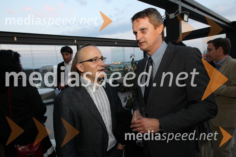 Gregor Jeza, nekdanji predsednik uprave Casina Mond in Tomaž Kancler, podžupan MOM	Zaključna prireditev Guest Star 2011 - Izbor tujih osebnosti leta