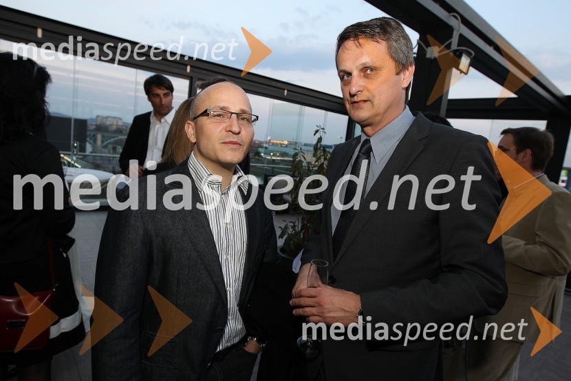 Gregor Jeza, nekdanji predsednik uprave Casina Mond in Tomaž Kancler, podžupan MOM	Zaključna prireditev Guest Star 2011 - Izbor tujih osebnosti leta