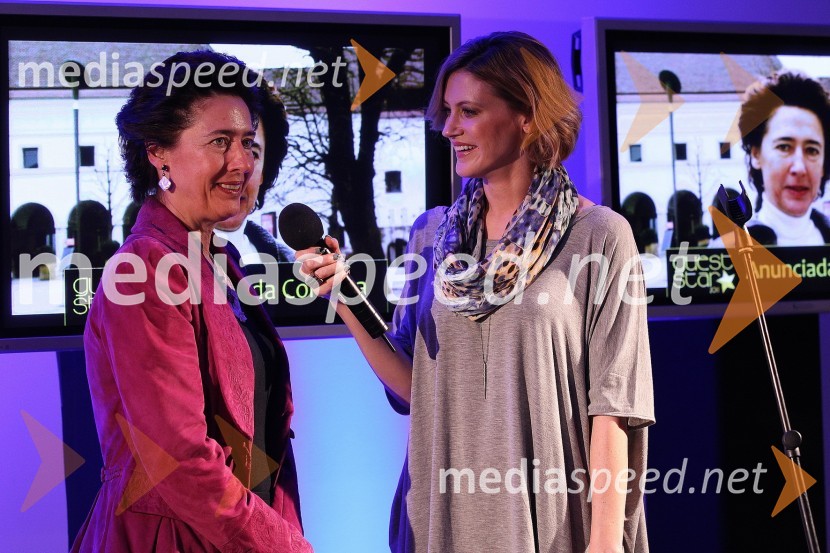 Anunciada Fernandez de Cordova, veleposlanica Kraljevine Španije v Sloveniji in Hannah Mancini, pevkaZaključna prireditev Guest Star 2011 - Izbor tujih osebnosti leta