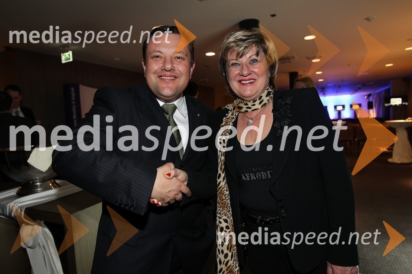 Božo Emeršič, predsednik uprave Grawe Zavarovalnica&nbsp;in Danica Zorin Mijošek, direktorica in ustanoviteljica podjetja Kozmetika AfroditaZaključna prireditev Guest Star 2011 - Izbor tujih osebnosti leta