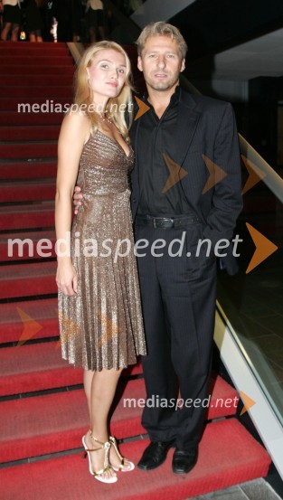 Erazem B. Pintar, podjetnik in kolumnist s spremljevalko DanieloFemme fatal 2006, izbor revije Eva