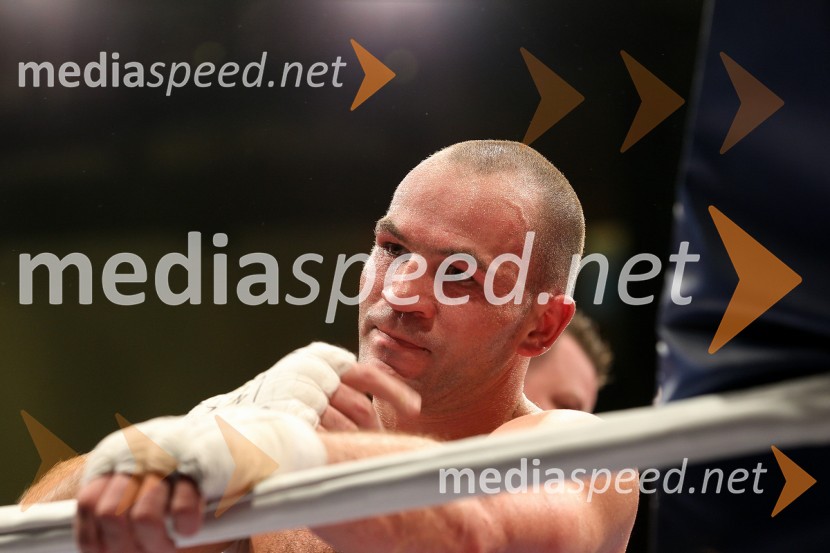 Dejan Zavec, interkontinentalni prvak velterske kategorije po različici WBODejan Zavec vs. Bethuel Uushona, dvoboj za naslov interkontinentalnega prvaka velterske kategorije po različici WBO