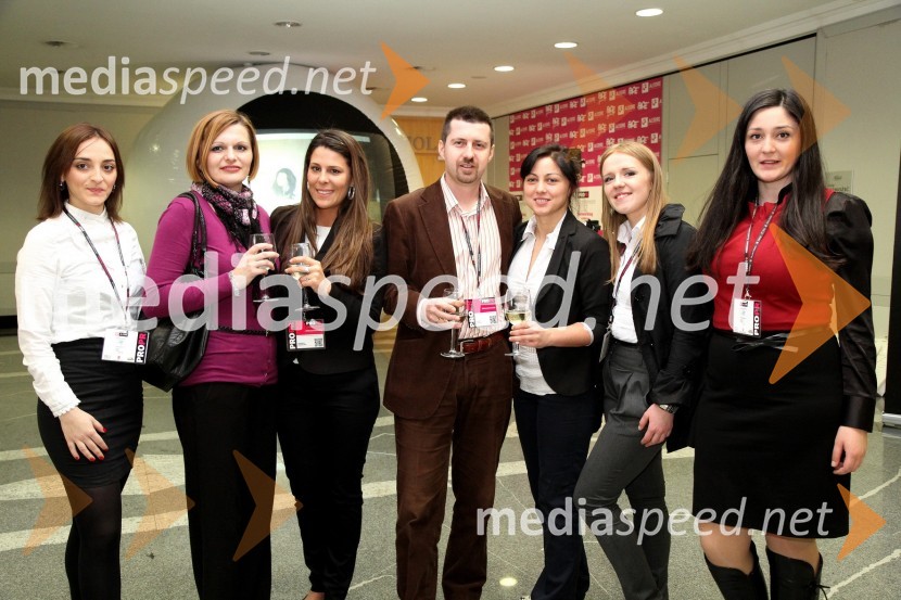 Ivana Dajmanovska, …, Andreja Margitić, Zarko Simović, Martina Maras, Adisa Velić in Amela Smailagić, vsi Apriori Komunikacije10. PRO.PR konferenca, mednarodna konferenca za odnose z javnostmi