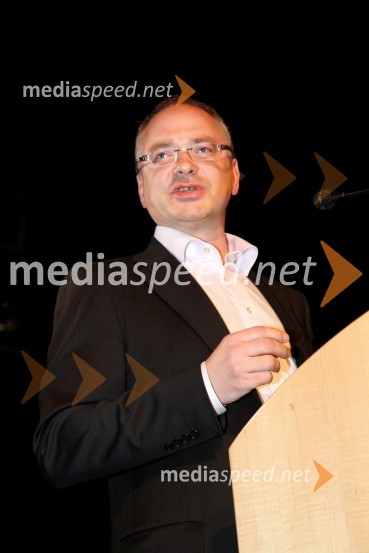 Dr. Dejan Verčič, prefesor na Fakulteti za družbene vede Univerze v Ljubljani in partner pri podjetju Pristop10. PRO.PR konferenca, mednarodna konferenca za odnose z javnostmi