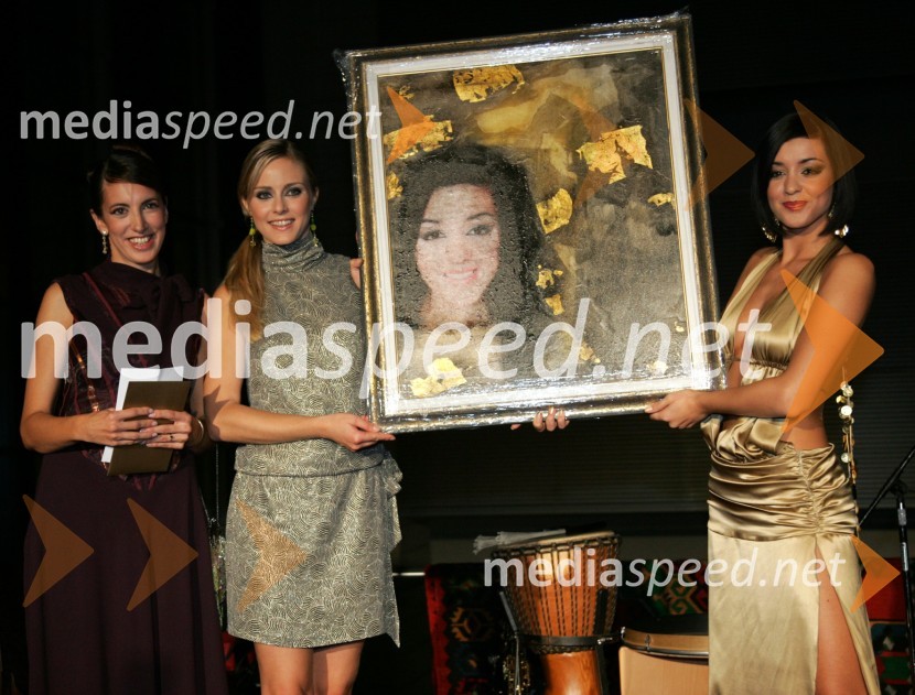 Gordana Sredojevič Goga, glavna in odgovorna urednica revij Smrklja, Eva, Lepa in zdrava, Živa Vadnov, Miss Slovenije 2004 in Sanja Grohar, Miss Slovenije 2005 - Fatalka letaFemme fatal 2006, izbor revije Eva