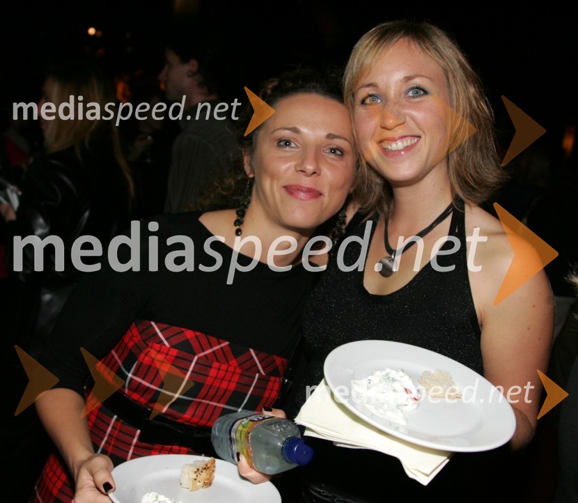 Simona Torkar, vodja marketinga znamke Škoda v Sloveniji in Barbara ...Femme fatal 2006, izbor revije Eva