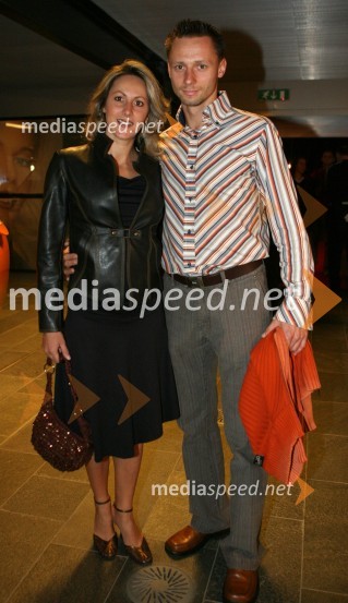 Alenka Bikar, atletinja s spremljevalcem MarijanomFemme fatal 2006, izbor revije Eva