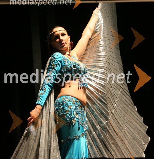 Orientalska plesalkaFemme fatal 2006, izbor revije Eva