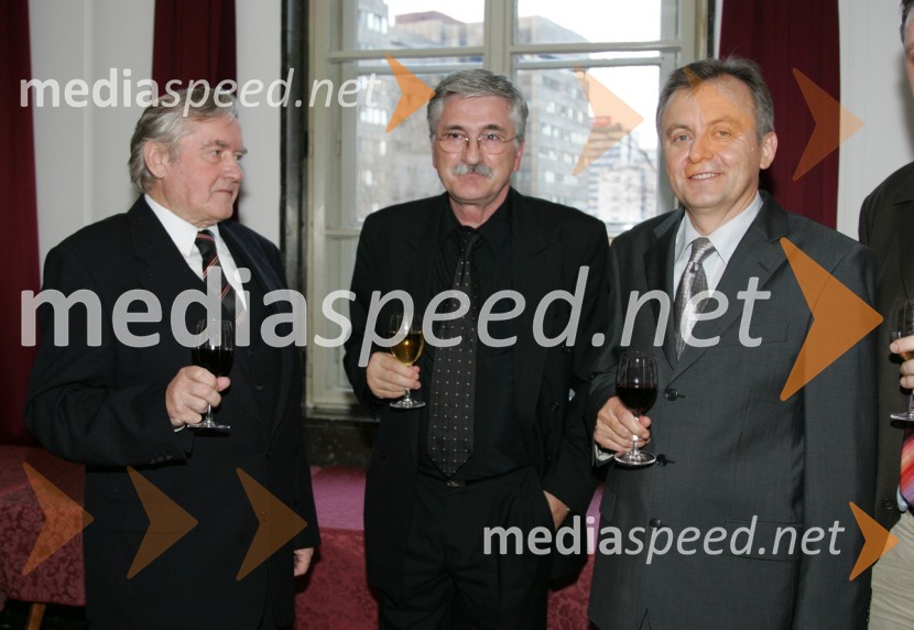 Jože Hudeček, Petar Radović in Anton Guzej, generalni direktor RTV SlovenijaPodelitev Ježkove nagrade 2006