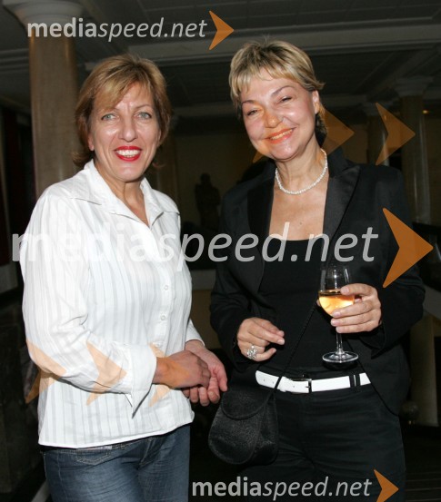 Viktorija Potočnik, nekdanja ljubljanska županja in Nataša Segulin, v.d. odgovornega urednika uredniško producentske enote regionalnega TV programa RC RTV Koper CapodistriaPodelitev Ježkove nagrade 2006