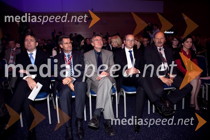 Simon Hvalec, izvršilni direktor Nova KBM d.d. za Področje vzhodne Slovenije, prof. Miroslav Rebernik, programski vodja konference Podim, Ekonomsko-poslovna fakulteta Univerze v Mariboru, prof. dr. Danijel Rebolj, rektor Univerze v Mariboru, mag. Radovan Žerjav, Minister za gospodarski razvoj in tehnologijo, mag. Iztok Lesjak, direktor Tehnološki park Ljubljana in mag. Maja Tomanič Vidovič, direktorica Slovenski podjetniški skladKonferenca Podim 2012, 1. dan