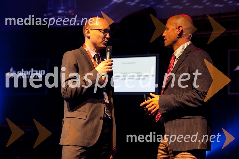 Dr. Benjamin Leskovec, direktor podjetja Replikateh in 	Peter Poles, povezovalec programaKonferenca Podim 2012, 1. dan