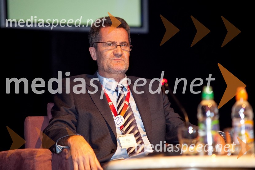 Prof. Miroslav Rebernik, programski vodja konference Podim, Ekonomsko-poslovna fakulteta Univerze v MariboruKonferenca Podim 2012, 1. dan