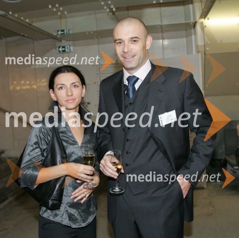 ... in Dag Kralj, član nadzornega odbora KD GroupGazela 2006, finale