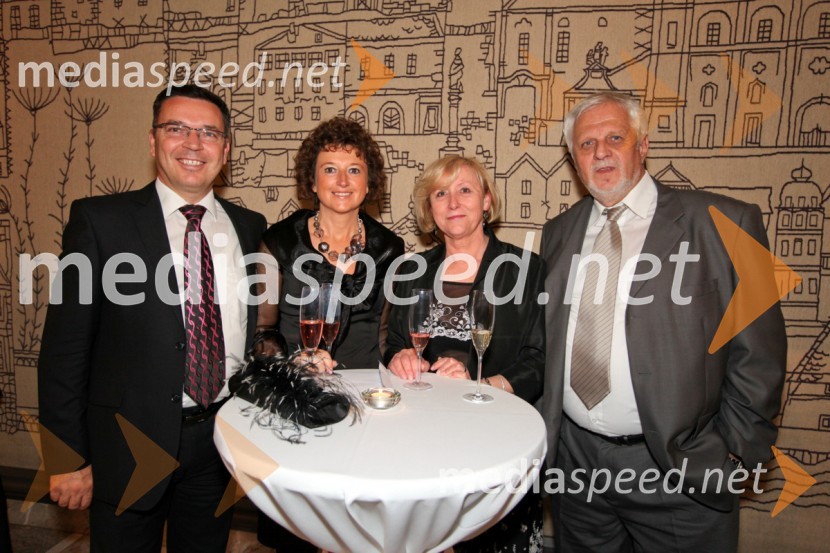 Prenos opere Traviata iz Metropolitanske opere v New Yorku