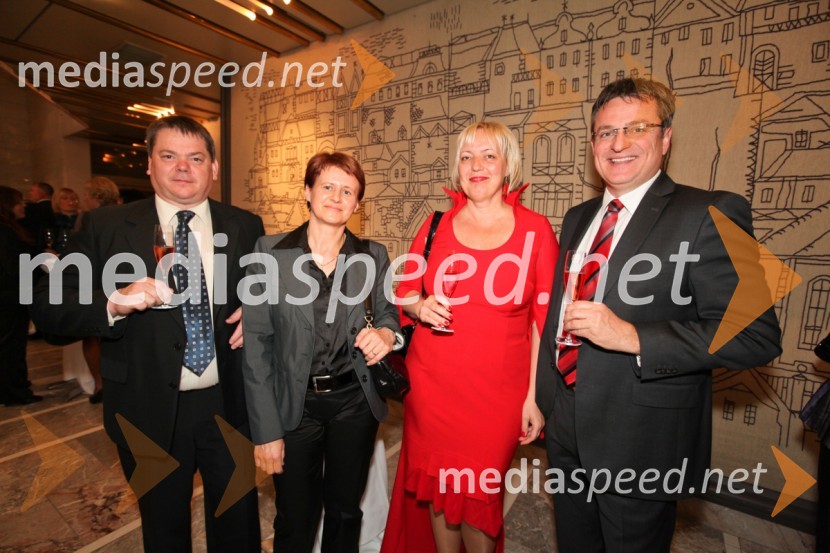 Prenos opere Traviata iz Metropolitanske opere v New Yorku