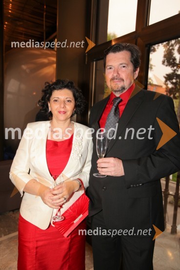 Prenos opere Traviata iz Metropolitanske opere v New Yorku