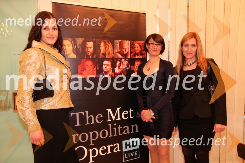 Maja Košir, Ameriška gospodarska zbornica (AmCham), Andreja Iljaš, direktorica Hiše idej in Vida Dolenc Pogačnik, Ameriška gospodarska zbornica (AmCham)Prenos opere Traviata iz Metropolitanske opere v New Yorku