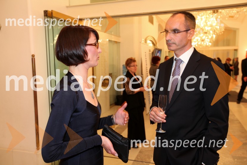 Andreja Iljaš, direktorica Hiše idej in Marko Boštjančič, član uprave Telekom SlovenijePrenos opere Traviata iz Metropolitanske opere v New Yorku