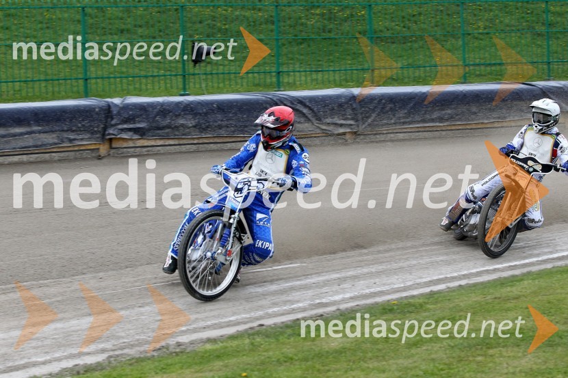 Matej Žagar (AMTK Ljubljana) in Jurica Pavlic (SK Unia, HR)Speedway Državno prvenstvo posameznikov Slovenije in Hrvaške - 1. dirka
