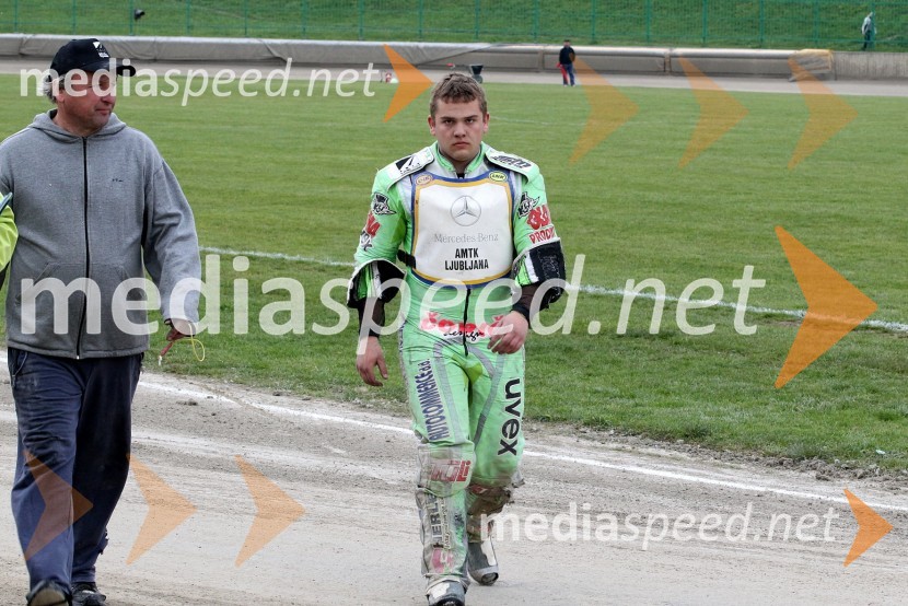 ... in Nik Zupančič (AMTK Ljubljana)Speedway Državno prvenstvo posameznikov Slovenije in Hrvaške - 1. dirka