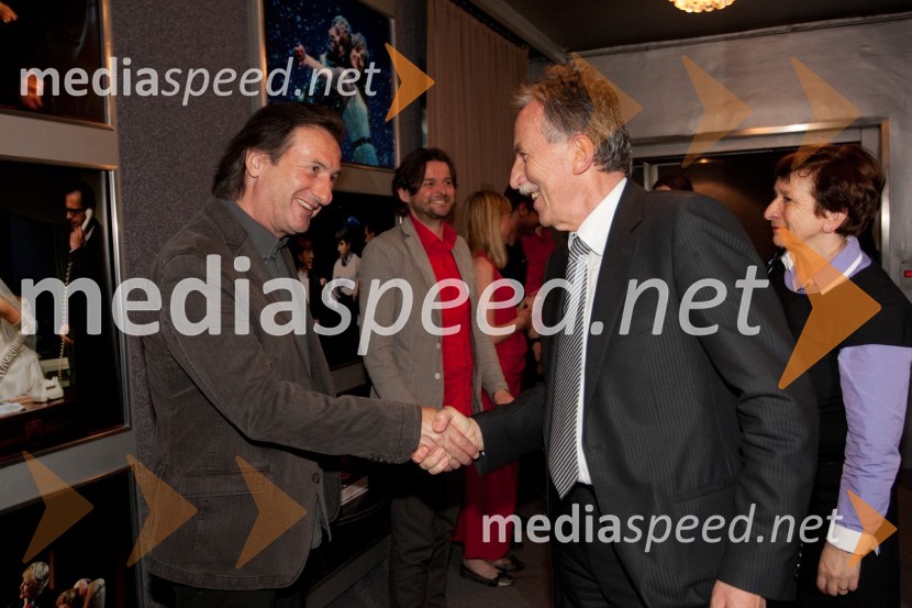 Eduard Miler, umetniški vodja SNG Drama in dr. France Arhar, predsednik uprave UniCredit banke SlovenijaRdeča, premiera v SNG Drama Ljubljana